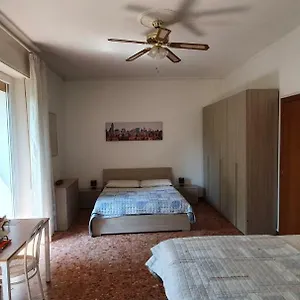 Bed & Breakfast Lo Scoiattolo, Verona