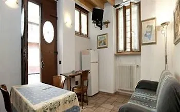 Romeo Giulietta Bed & Breakfast Verona 3*,  Italy